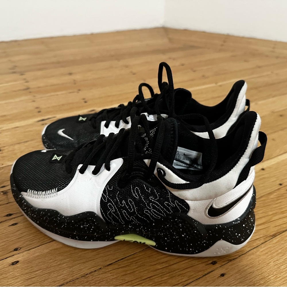 PG-5 Black Vault Nike basketball shoes